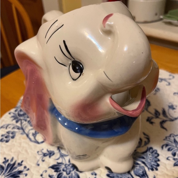 Disney Vintage Dumbo 2 Quart Pitcher 1940’s - Picture 1 of 10
